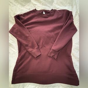 Women’s size medium burgundy colored crewneck